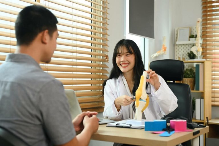 What Happens During an Orthopedic Consultation
